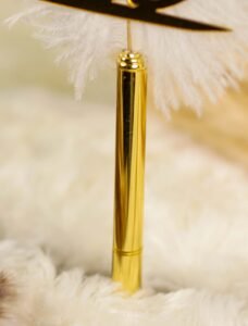 High angle view of the white ostrich feather quill fibers
