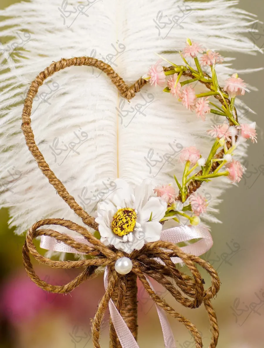 Alternate close up showing the rustic heart structure and daisy details