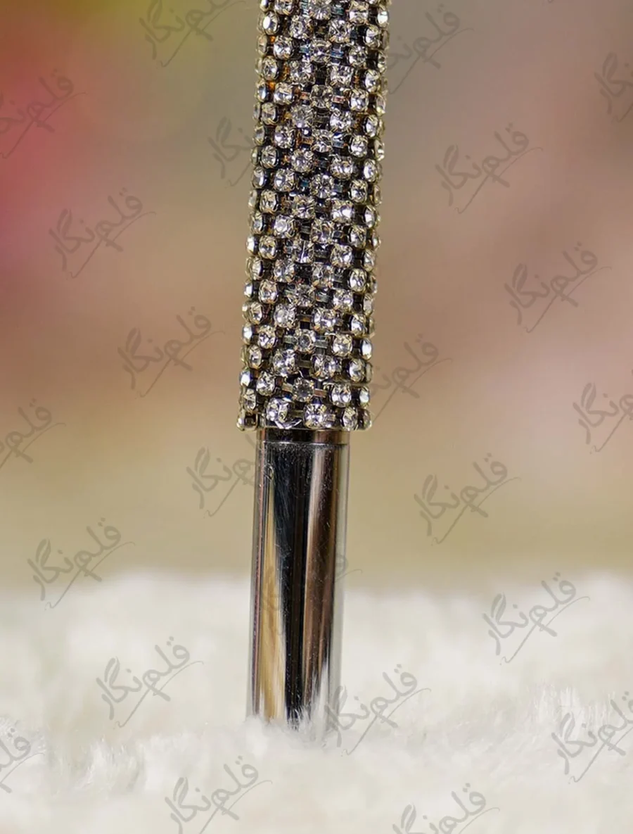 Polished silver lower barrel of the Nikkah signature twist pen